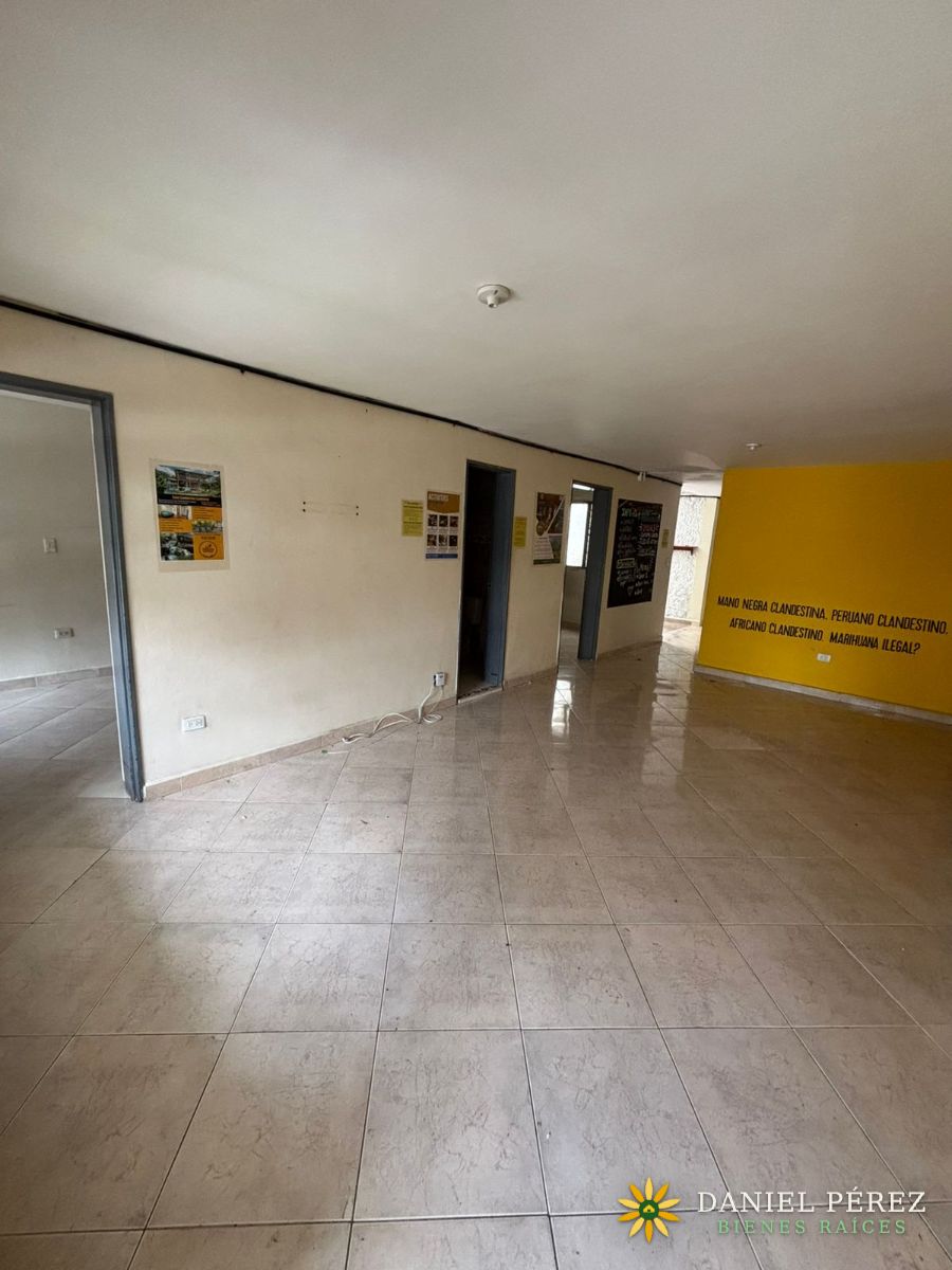 Casa de 11 habitaciones en Manila, El Poblado: lista para hostal o renta corta, foto 16