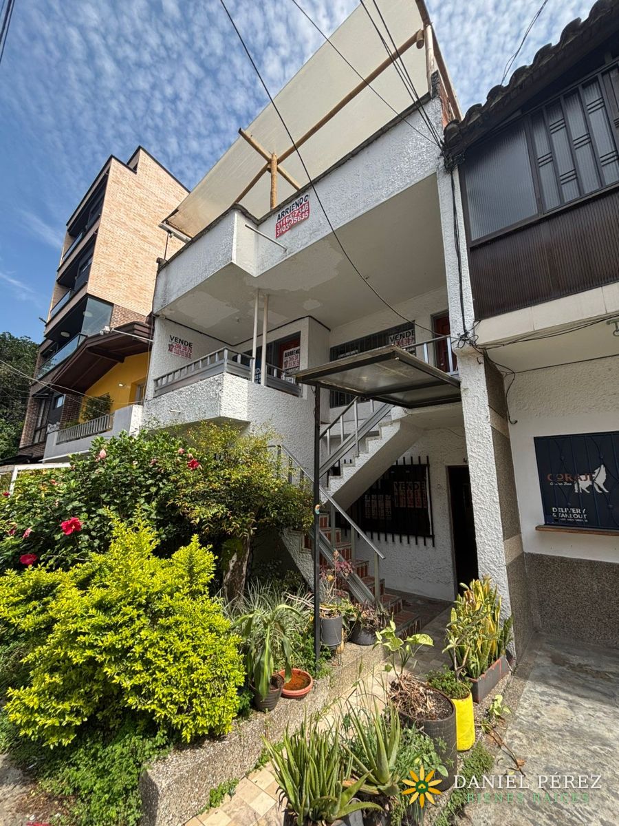 Casa de 11 habitaciones en Manila, El Poblado: lista para hostal o renta corta, foto 1