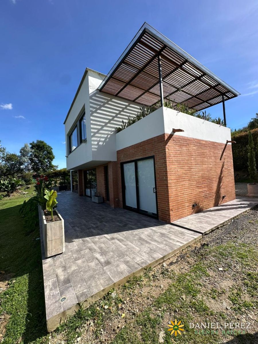 Casa campestre de lujo en la Parcelación Santana Vereda La Veta Copacabana, foto 4