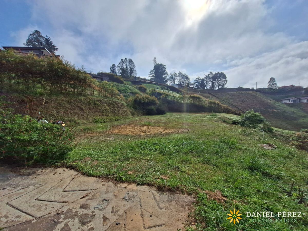 Lote campestre de más de 3.700 m² en San Vicente Ferrer: agua propia, 25 frutales, escritu, foto 8